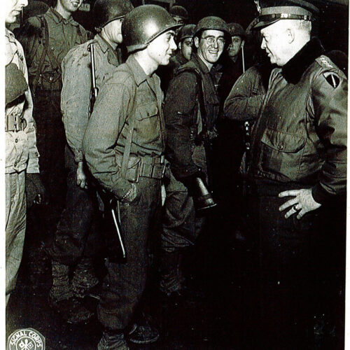 Ike with the troops(1)